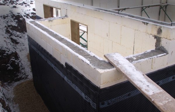 building a house with polystyrene blocks